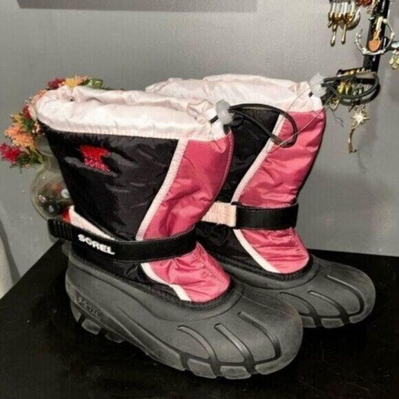Sorel Flurry Pink Black Waterproof Snow Boot - Picture 1 of 6